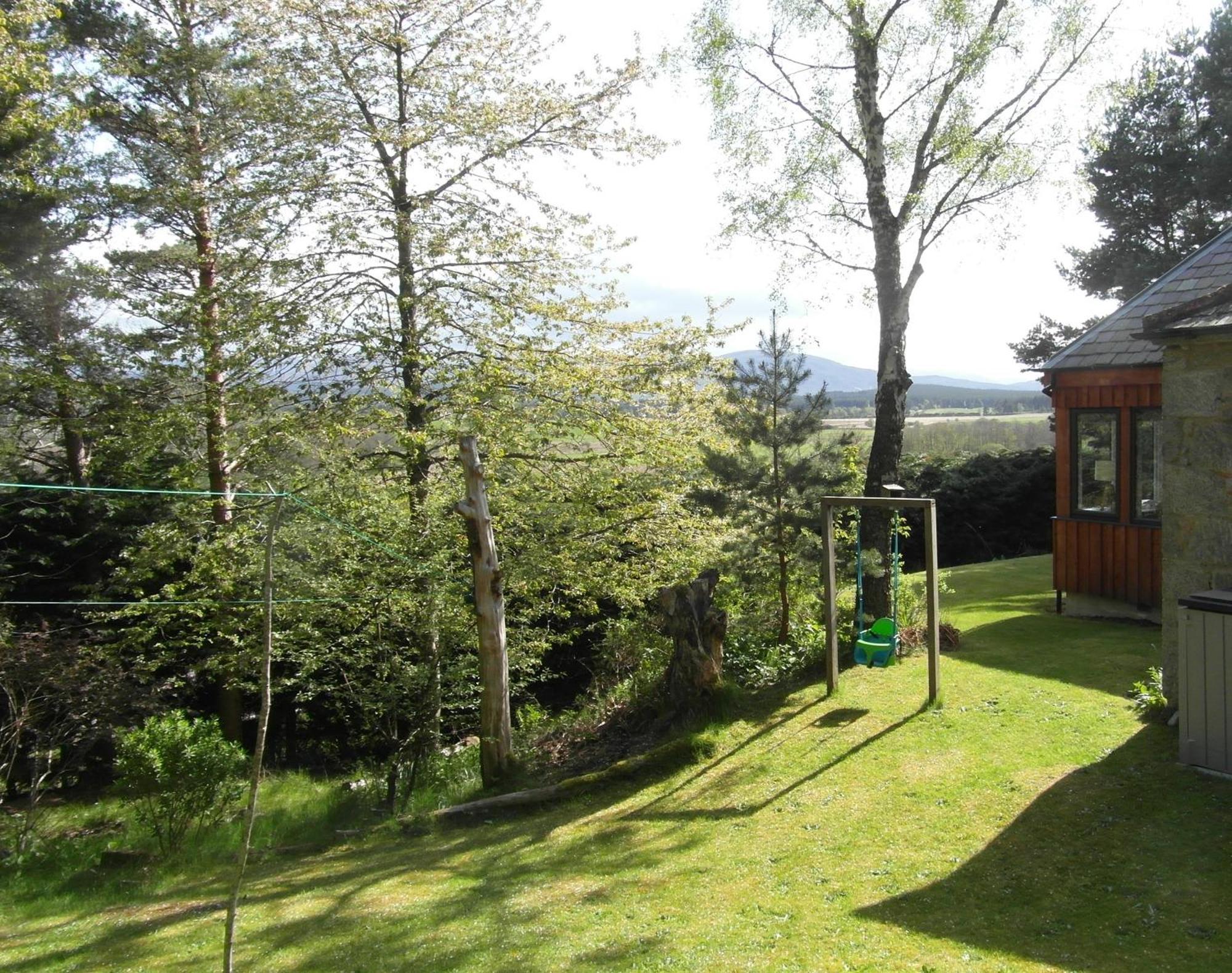 Amazing Cottage With Private Indoor Swim Pool And Hot Tub Grantown-on-Spey Dış mekan fotoğraf