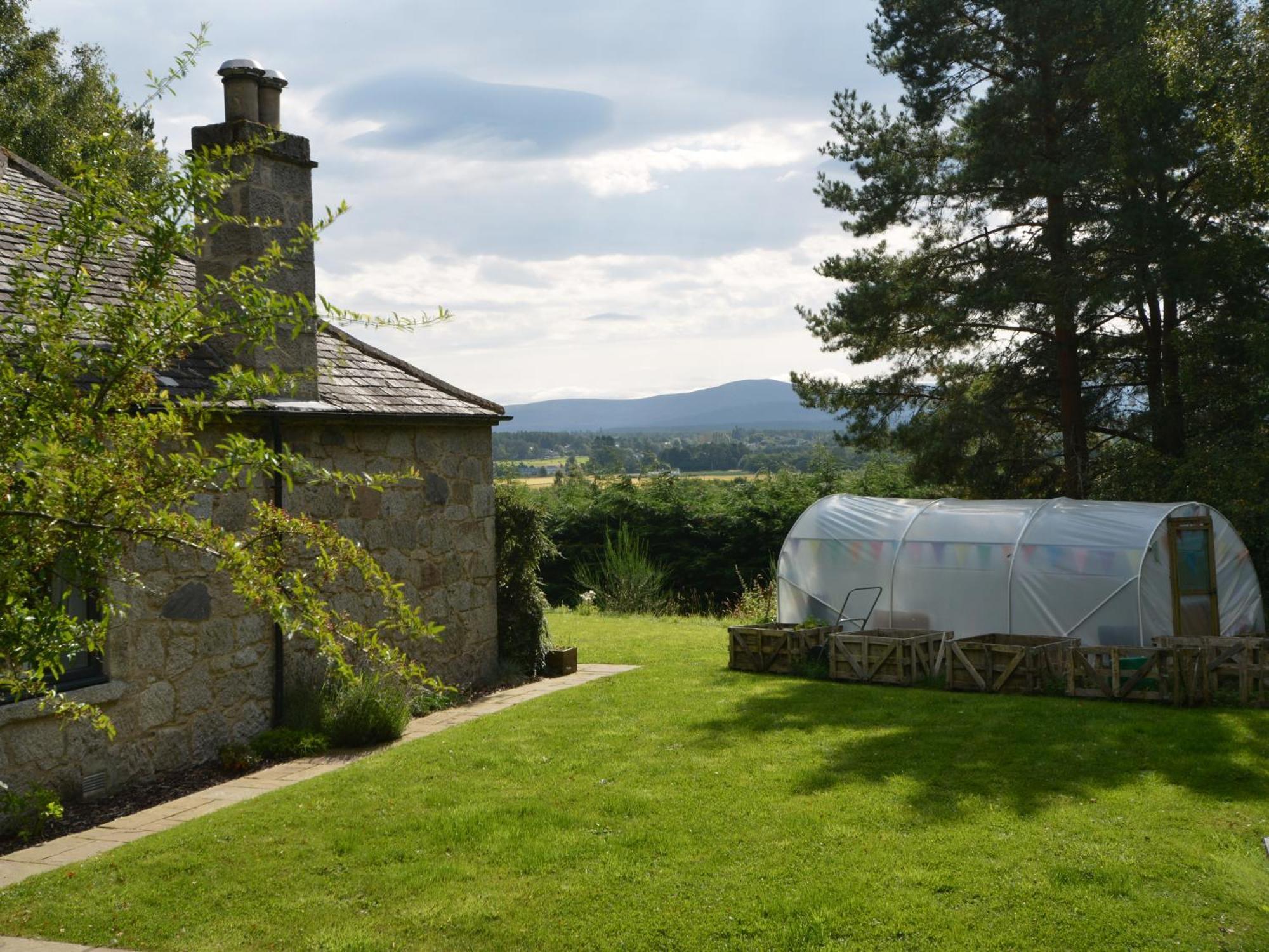 Amazing Cottage With Private Indoor Swim Pool And Hot Tub Grantown-on-Spey Dış mekan fotoğraf